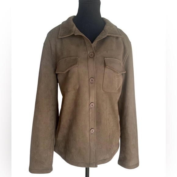 NWOT - SADIE & SAGE Women’s Olive Faux Suede Button-up Shacket w Pockets - Sz L - Picture 2 of 9